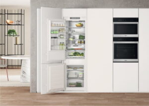 Energiezuinige Whirlpool inbouw koel-vriescombinatie, energieklasse C 