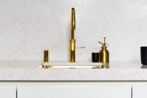 Compacte Lanesto spoelbak en zeeppomp goud & Quooker Fusion Gold Compacte Lanesto spoelbak en zeeppomp goud & Quooker Fusion Gold