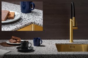 Composiet werkblad Evora Qstone Naga met terrazzo uiterlijk + Gessi 316 Gold keukenkraan en Lanesto spoelbak Gold – keukentrend 2020, Dekker Zevenhuizen Composiet werkblad Evora Qstone Naga met terrazzo uiterlijk + Gessi 316 Gold keukenkraan en Lanesto spoelbak Gold – keukentrend 2020, Dekker Zevenhuizen