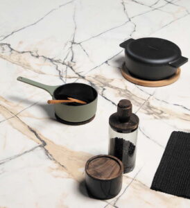 Wit marmerlook keukenblad met warme aders: TopCore Sabini Wit marmerlook keukenblad met warme aders: TopCore Sabini