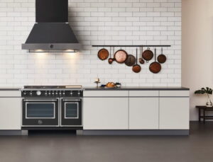 Modern klassieke keuken met een Bertazzoni fornuis The New Heritage Series