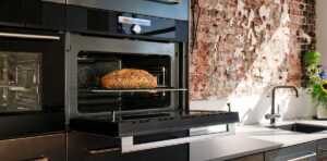 Pelgrim matzwart oven op hoogte, Pelgrim