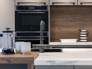 Selsiuz Steel kokend-water-kraan, haaks model met bijpassende spoelbak