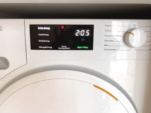 Wasmachine en wasdroger inbouwen stappenplan - droger indicatie: pluizenfilter moet schoongemaakt worden wasmachine en wasdroger inbouwen - droger indicator pluizenfilter moet schoongemaakt worden